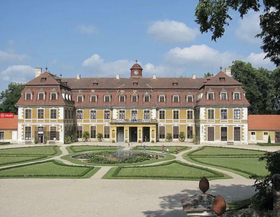 Apartman Discoveryou Rájec-Jestřebí Exteriör bild